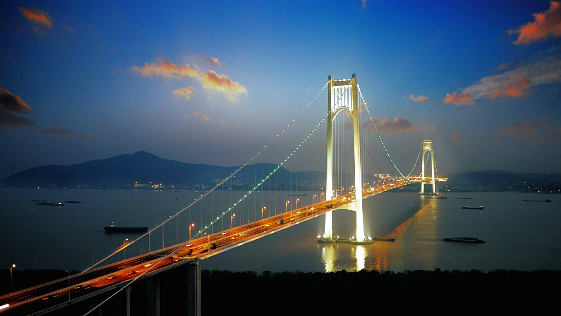 南京長(zhǎng)江四橋